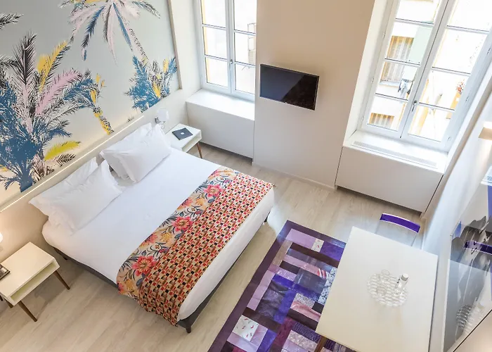 Palais Saleya Boutique