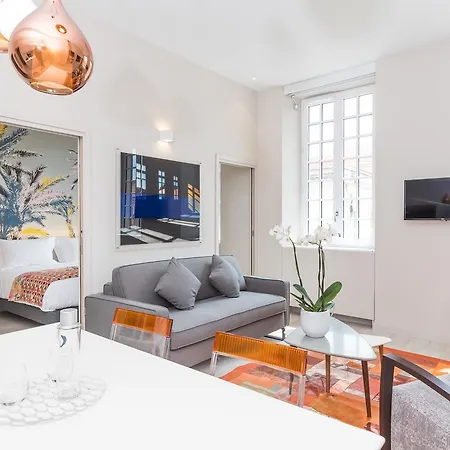 Отель Palais Saleya Boutique 4*