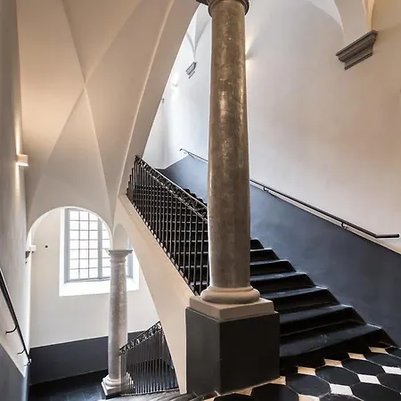 Palais Saleya Boutique Отель